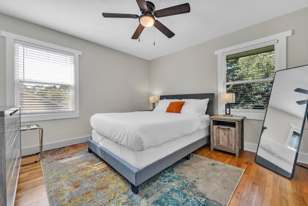 Willa New! Modern Luxury W/ Pool Table 3Br/5Bd Sleeps 10 Decatur Zewnętrze zdjęcie